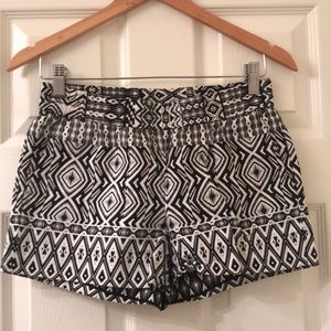 J.CREW TRIBAL PRINTED SHORTS 00